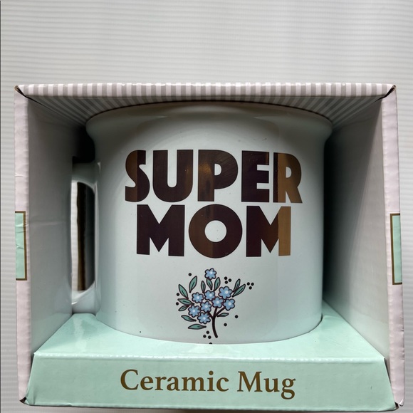New boxed mug from Cookie & Co. “Super Mom” - Picture 1 of 6